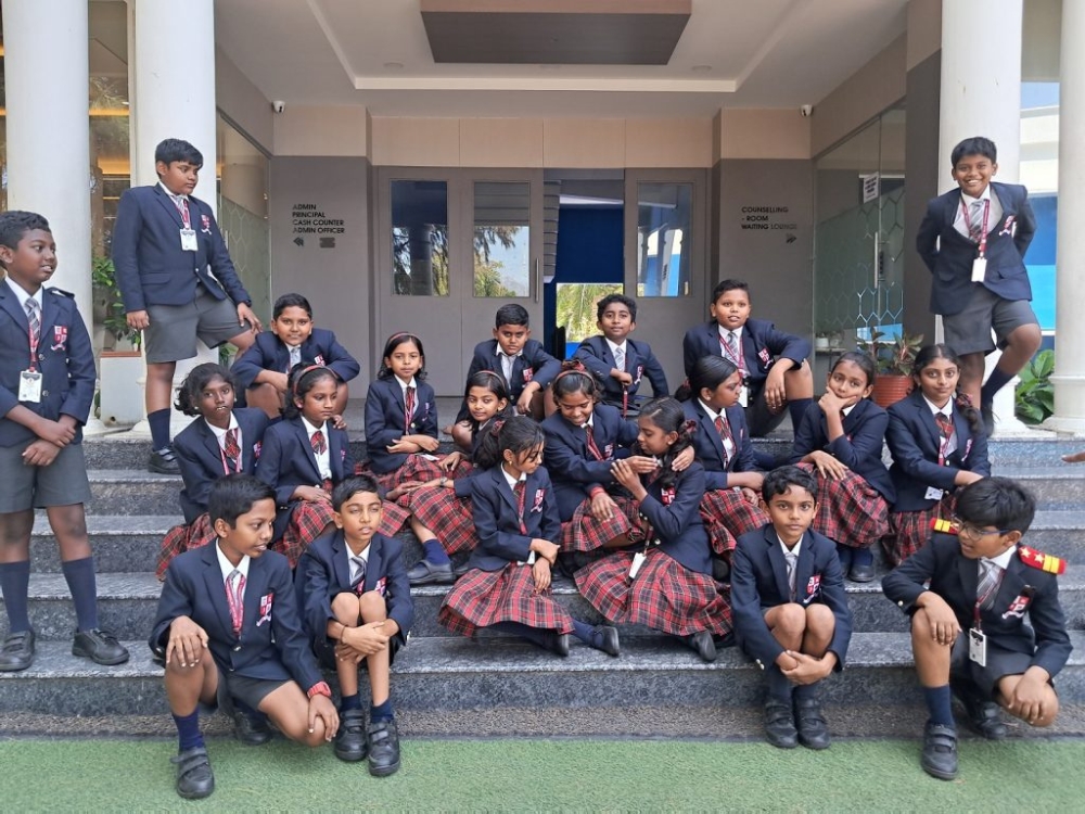 Students - Gallery - TRIS