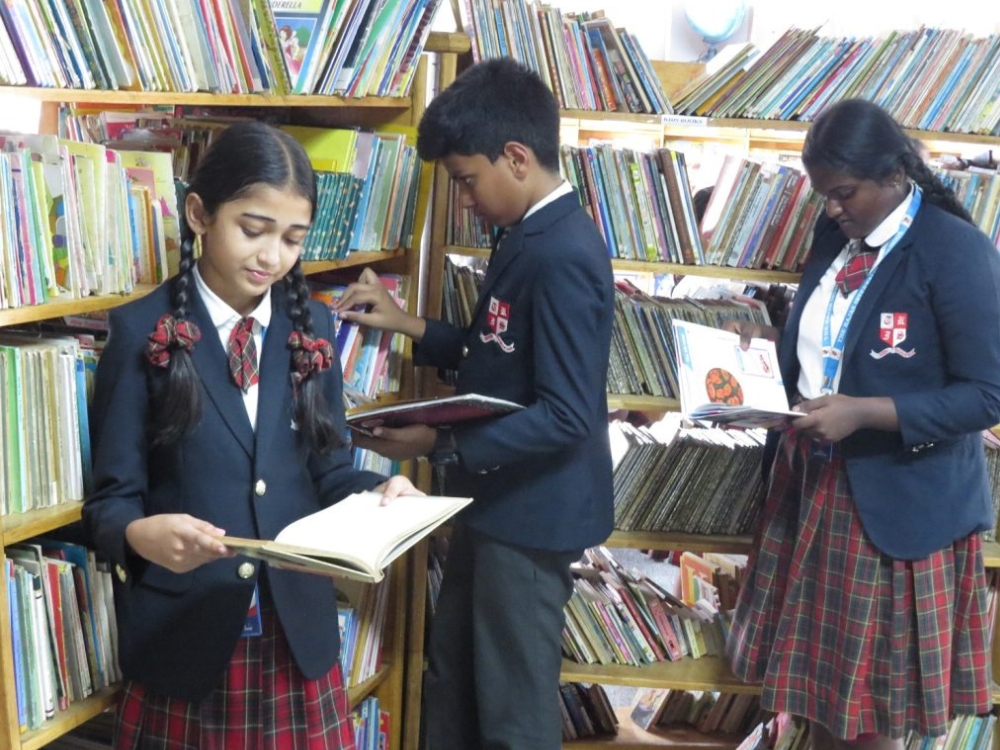 Classrooms, Labs and Library - Gallery - TRIS